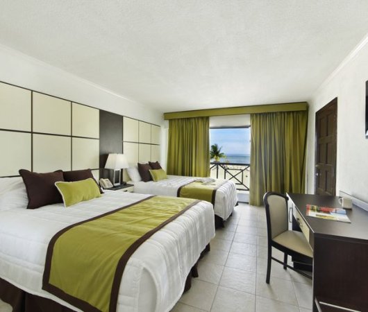 aquarev-plongee-sous-marine-bahamas-sejour-hotel-freeport-viva-fortuna-beach-vista-room