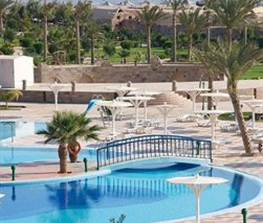 aquarev-plongee-sous-marine-egypte-el-quseir-sejour-hotel-pensee-royal-garden-piscine-mer