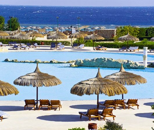aquarev-plongee-sous-marine-egypte-sejour-marsa-alam-hotel-gorgonia-beach-resort-piscine.jpeg