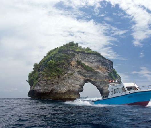 aquarev-plongee-sous-marine-indonesie-bali-sejour-dive-center-gangga-divers-bali-bateau-plongee1