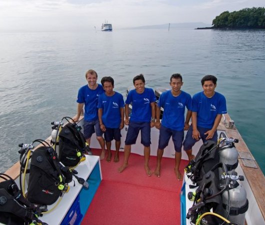 aquarev-plongee-sous-marine-indonesie-bali-sejour-dive-center-gangga-divers-bali-staff1