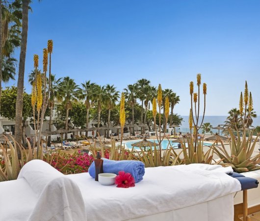 aquarev-plongee-sous-marine-les-canaries-lanzarote-sejour-hotel-thb-flora-massage