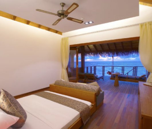 aquarev-plongee-sous-marine-sejour-hotel-maldives-medhufushi-chambre