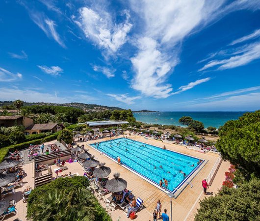 aquarev-plongee-sous-marine-corse-marina-viva-piscine