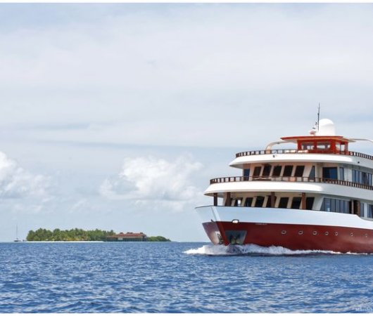 aquarev-plongee-sous-marine-croisiere-maldives-dune-bateau-theia-bateau-avant-navigationbis