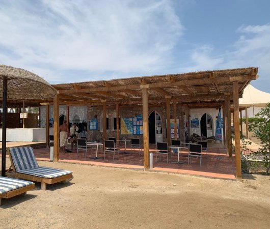 aquarev-plongee-sous-marine-egypte-marsa-alam-sejour-centre-de-plongee-tgi-diving-international-dive-center-terrasse