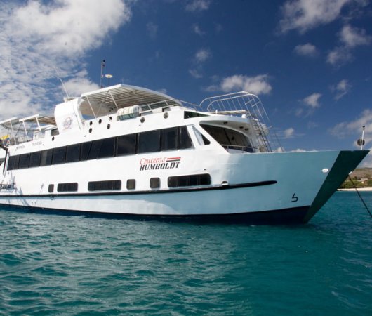 aquarev-plongee-sous-marine-equateur-galapagos-croisiere-explorer-ventures-bateau-humboldt-explorer-profil