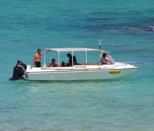 aquarev-plongee-sous-marine-ile-rodrigues-sejour-centre-de-plongee-jacky-diving-bateau