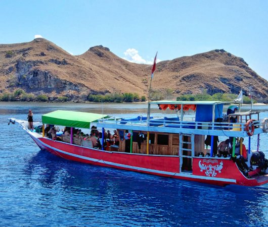 aquarev-plongee-sous-marine-indonesie-komodo-sejour-centre-de-plongee-dragon-dive-komodo-bateau-shiruy