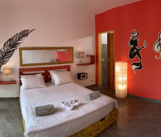 aquarev-plongee-sous-marine-indonesie-komodo-sejour-dragon-dive-hostel-chambre-deluxe