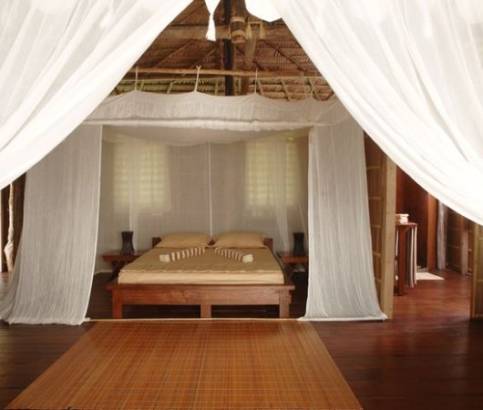 aquarev-plongee-sous-marine-indonesie-raja-ampat-sejour-hotel-papua-paradise-eco-resort-chambre-superieure1