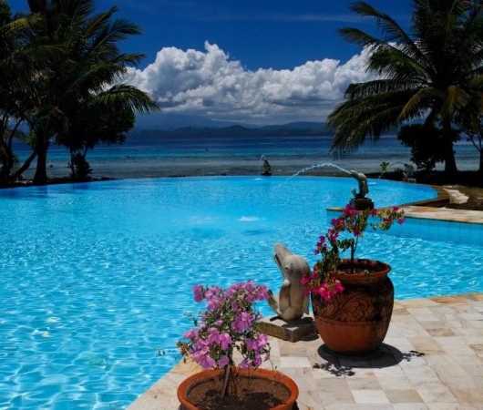 aquarev-plongee-sous-marine-indonesie-sejour-hotel-gangga-island-resort-and-spa-piscine1