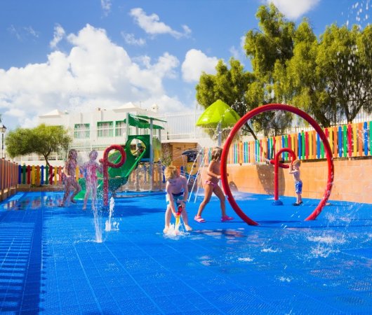 aquarev-plongee-sous-marine-les-canaries-lanzarote-sejour-hotel-thb-flora-splash-park2