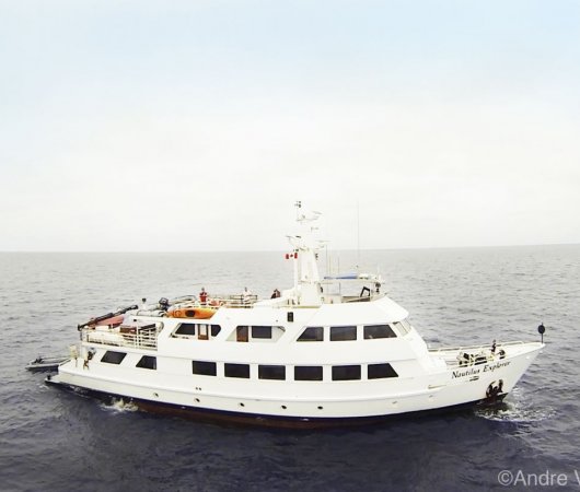 aquarev-plongee-sous-marine-mexique-soccoro-croisiere-nautilus-explorer-2-bateau-profil