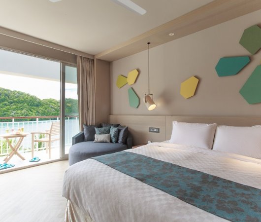 aquarev-plongee-sous-marine-micronesie-palau-sejour-hotel-palau-royal-resort-deluxe-lit