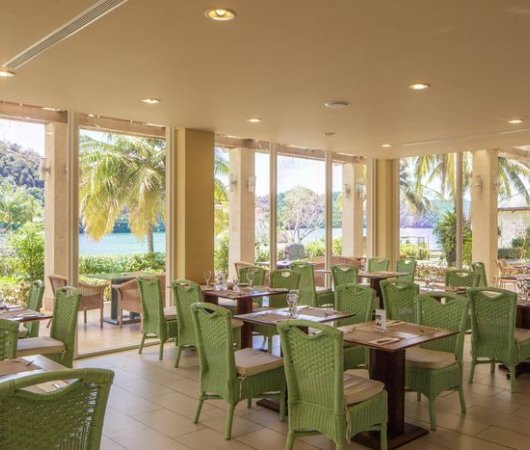 aquarev-plongee-sous-marine-micronesie-palau-sejour-hotel-palau-royal-resort-restaurant-wavesbis