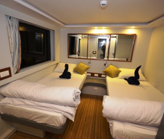 aquarev-plongee-sous-marine-oman-croisiere-bateau-saman-explorer-renovation-cabine-twin-beds30