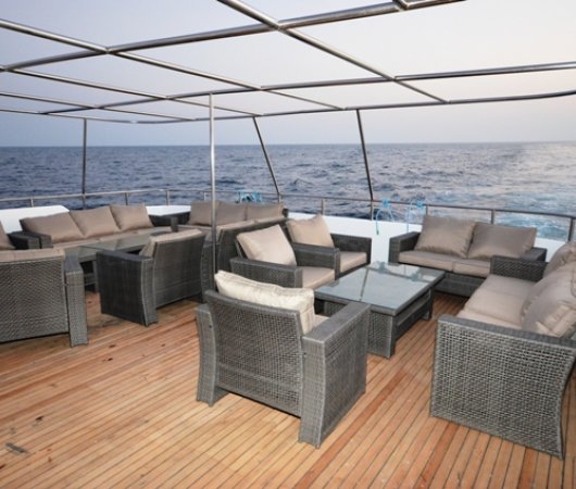 aquarev-plongee-sous-marine-oman-croisiere-bateau-saman-explorer-renovation-lounge-deck38