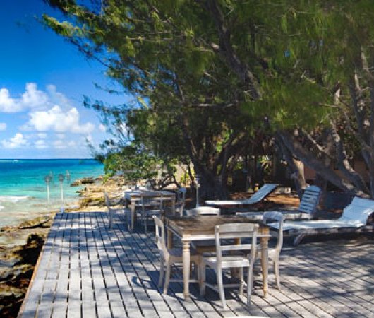 aquarev-plongee-sous-marine-polynesie-francaise-rangiroa-sejour-pension-les-relais-de-josephine-terrasse-deck