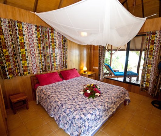 aquarev-plongee-sous-marine-polynesie-francaise-sejour-rangiroa-pension-chez-cecile-chambre1