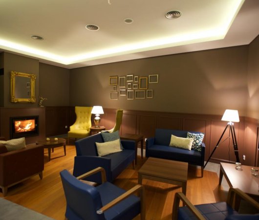 aquarev-plongee-sous-marine-sejour-acores-santa-maria-hotel-charming-blue-salon