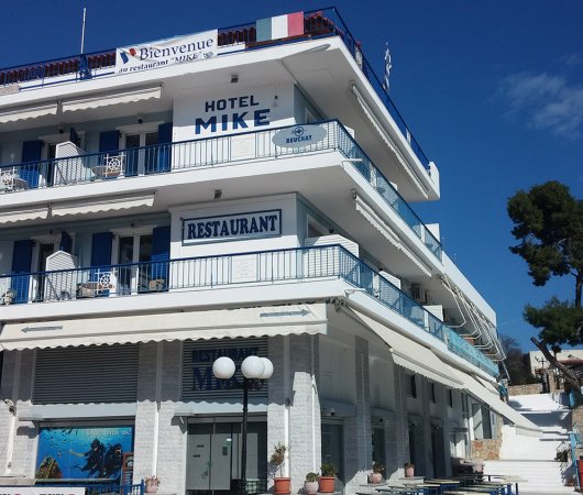 aquarev-plongee-sous-marine-sejour-grece-epidaure-mike-hotel-devanture-hotel