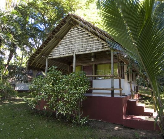 aquarev-plongee-sous-marine-sejour-hotel-mayotte-jardin-maore-bungalow