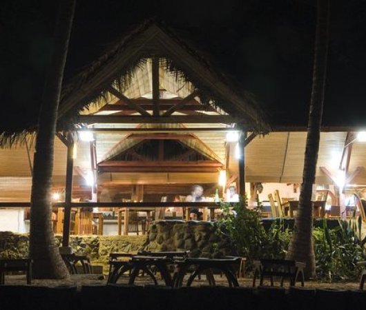 aquarev-plongee-sous-marine-sejour-hotel-mayotte-jardin-maore-restaurant
