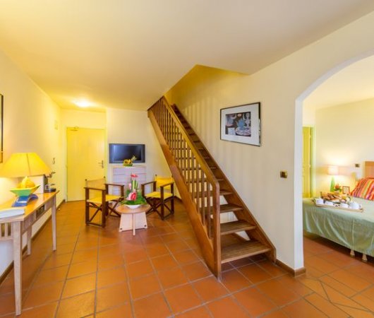 aquarev-plongee-sous-marine-sejour-la-reunion-hotel-le-nautile-suite-seniorbis