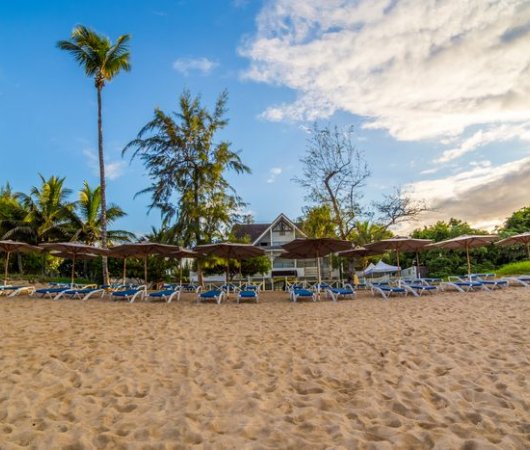 aquarev-plongee-sous-marine-sejour-la-reunion-hotel-le-nautile-transats-plagebis