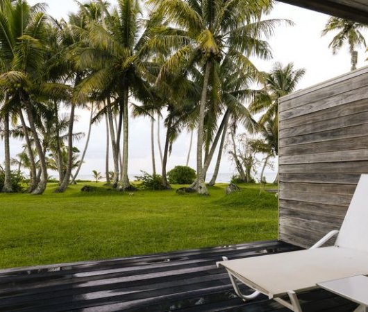 aquarev-plongee-sous-marine-sejour-nouvelle-caledonie-hienghene-koulnoue-village-terrasse-chambre-vue-mer-jardinbis