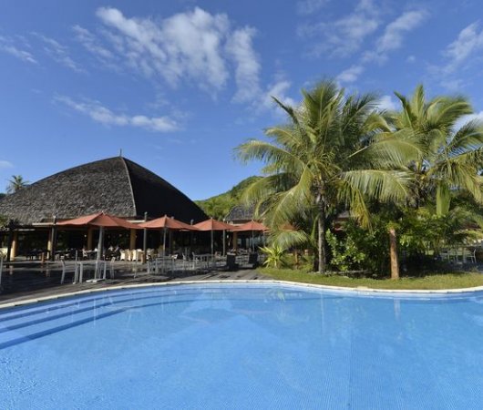 aquarev-plongee-sous-marine-sejour-nouvelle-caledonie-hotel-tieti-piscinebis