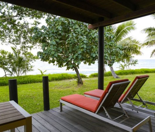aquarev-plongee-sous-marine-sejour-nouvelle-caledonie-hotel-tieti-terrasse-chambre-vue-merbis