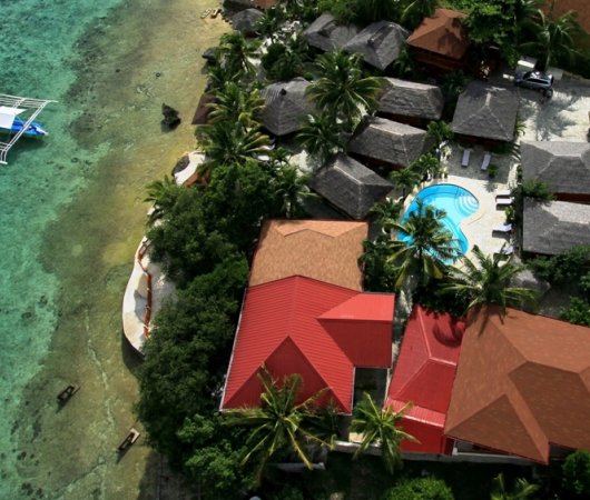 aquarev-plongee-sous-marine-sejour-philippines-moalboal-hotel-magic-island-dive-resort-vue-du-ciel1