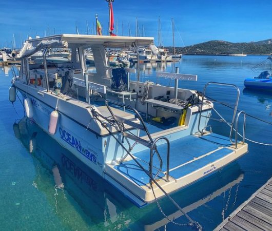 aquarev-plongee-sous-marine-sejour-sardaigne-centre-de-plongee-areamare-diving-center-bateau-de-plongeebis