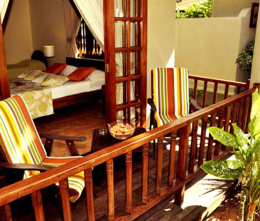 aquarev-plongee-sous-marine-seychelles-sejour-cote-d-or-chalets-praslin-terrasse