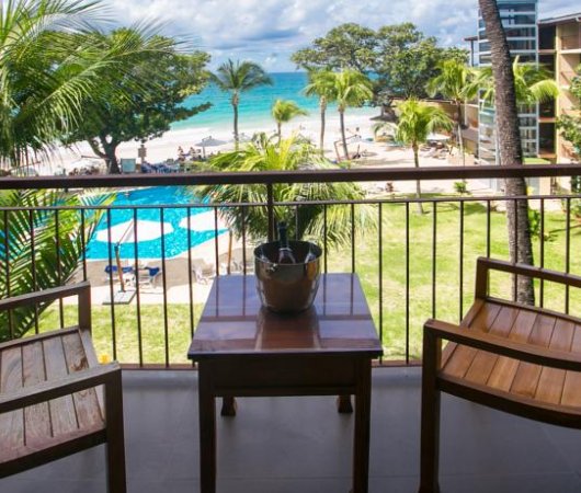 aquarev-plongee-sous-marine-seychelles-sejour-hotel-coral-strand-mahe-terrasse