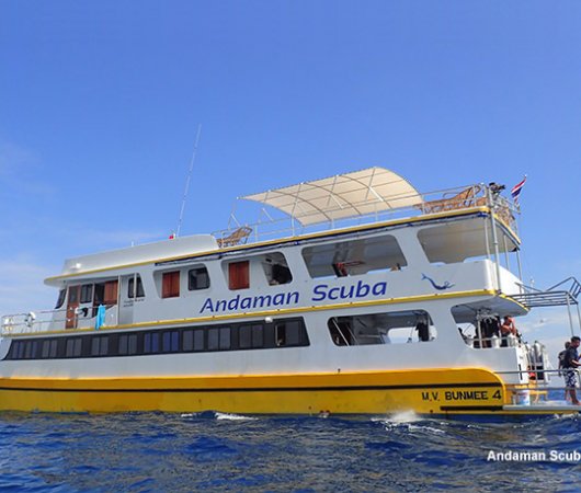 aquarev-plongee-sous-marine-thailande-croisiere-andaman-scuba-bateau-bunmee4-profil