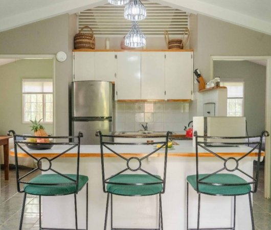 aquarev-plongee-sous-marine-voyage-sejour-caraibes-la-dominique-kootney-resorts-cottage-2-chambres-1-sdb-cuisine1