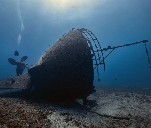 aquarev-plongee-sous-marine-voyage-sejour-caraibes-saint-eustache-centre-de-plongee-statia-divers-epave