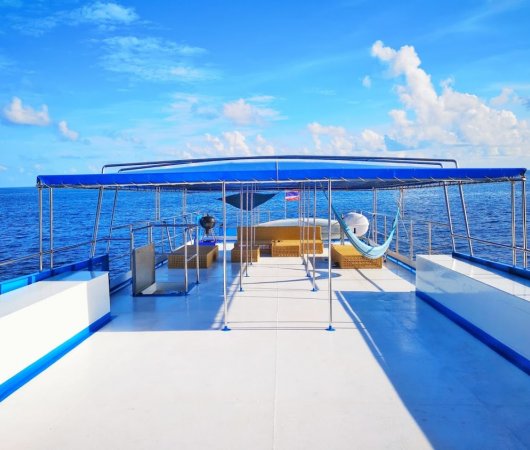 aquarev-voyageplongeesousmarine-croisiere-birmanie-thesmilingseahorse-sundeck