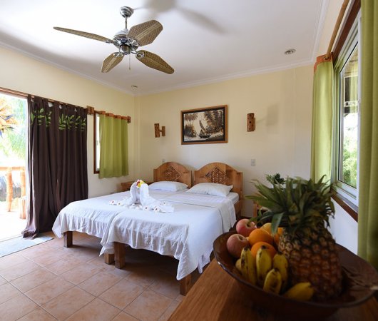 aquarev-voyageplongeesousmarine-sejour-philippines-dumaguete-thalattaresort-chambre